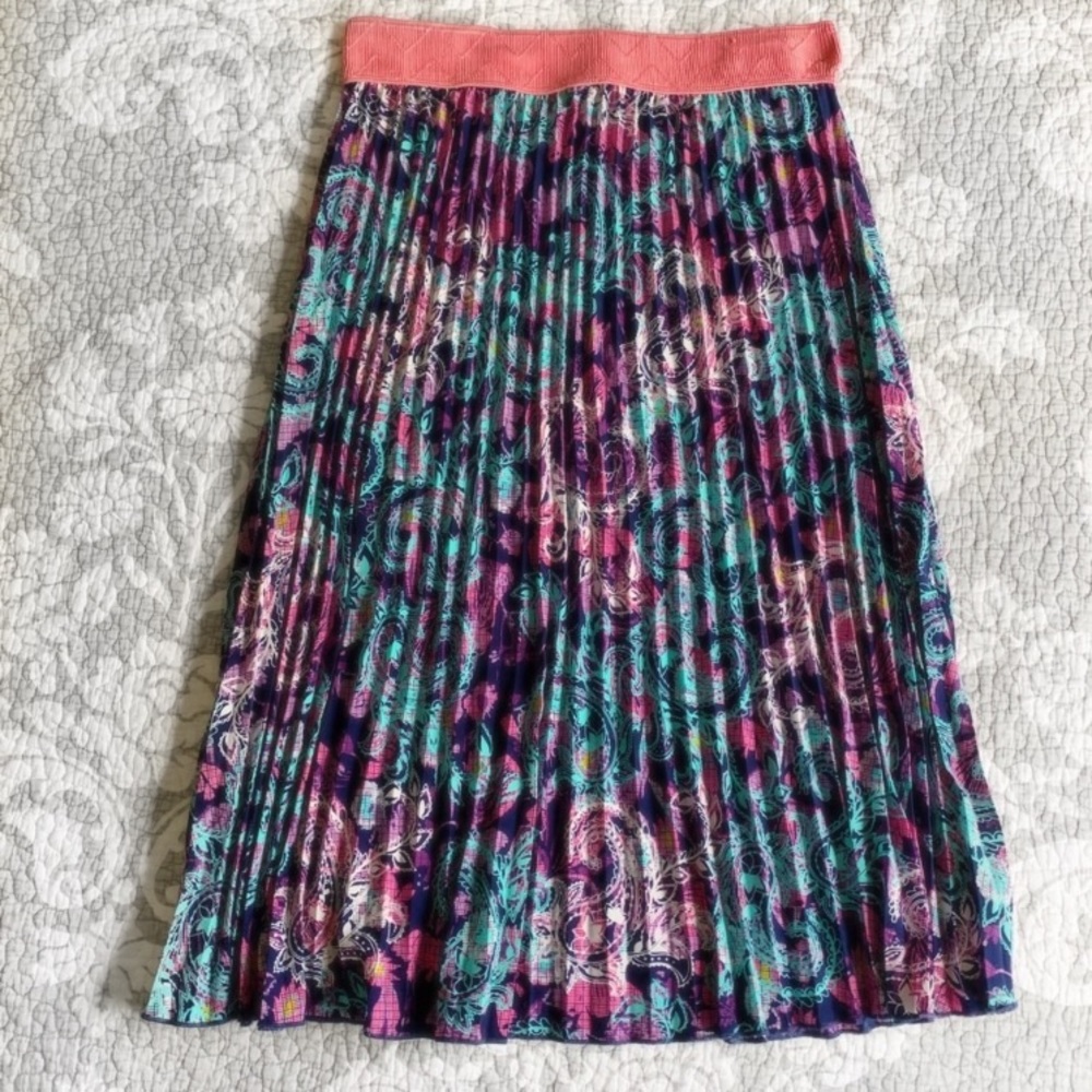 LuLaRoe Pastel Paisley Accordion Jill Skirt